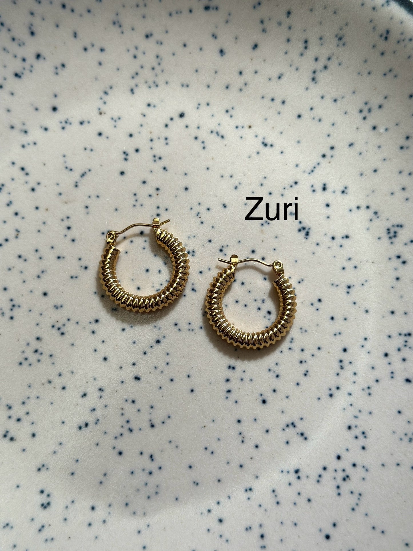 Zuri Mini Hoops